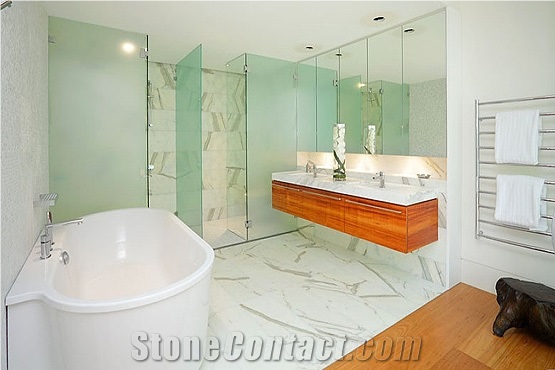 Calacatta Marble Bathroom Design