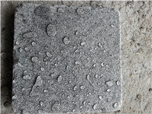 Chinese G654 Grey Granite Tumbled Honed Flamed Cobble Stone,Cobblestone,Cube Stone,Paving Sets,Paving Stone,Driveway,Walkway,Patio,Square,Garden Stepping,Road Construction