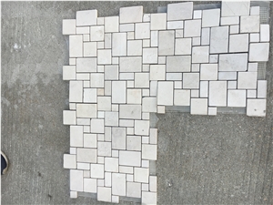 Tumbled French Pattern Mosaic Tile Crema Marfil Tumbled Chipps Mosaic for Flooring