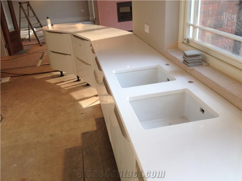 Quartz Solid Surfaces Kitchen Countertops