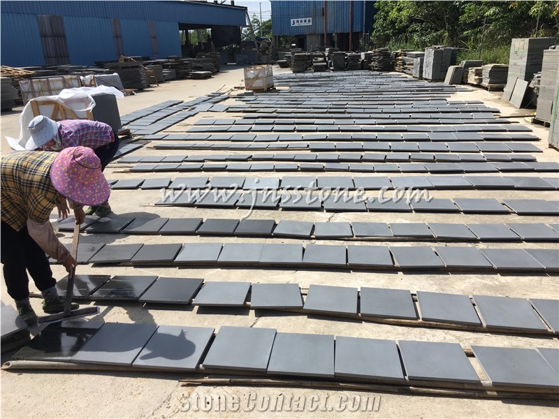 China Grey Basalt Tiles / Hainan Honed Grey Basalt / Basaltina / Basalto / Bazalt / Inca Grey Tiles for Walling , Cladding , Flooring