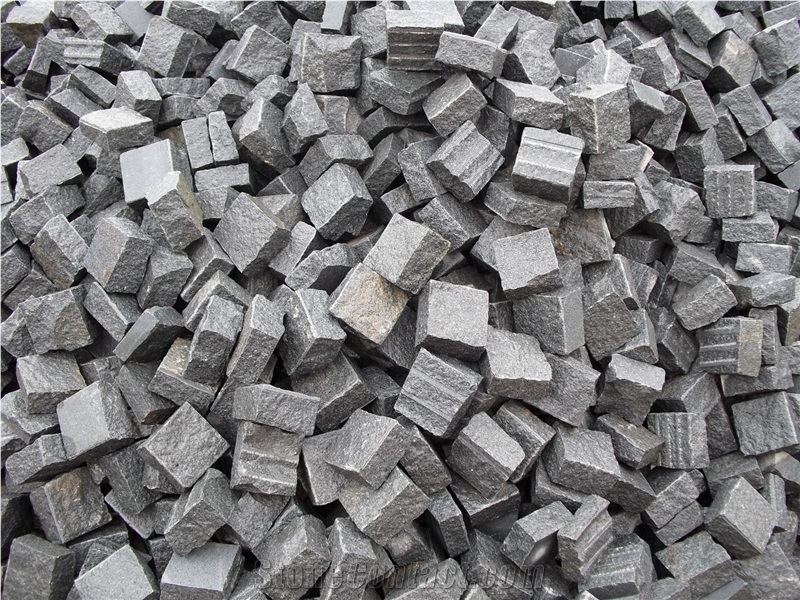 China Dark Grey G654 Granite Natural Spilt,Flamed,Sawn Cut Paving Stone, Cube Stone
