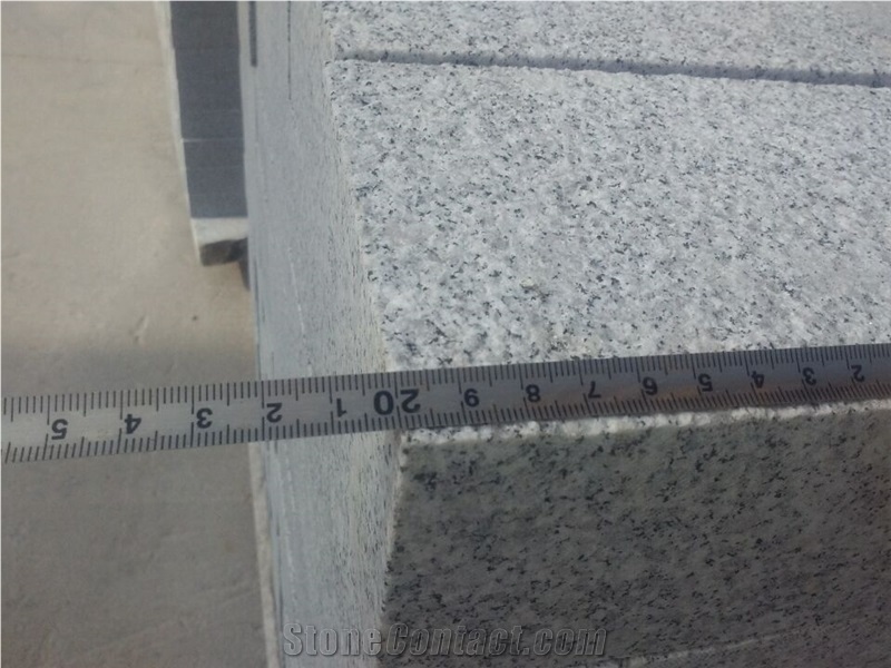 Huian G603,Bush Hammered Surface,Padang Crystal Granite,Padang Crystal White,G603 Granite,Bianco Crystal Cobble Stone,Paving Sets,Walkway Pavers,Cube Stone,Floor Covering,Garden Stepping Pavements
