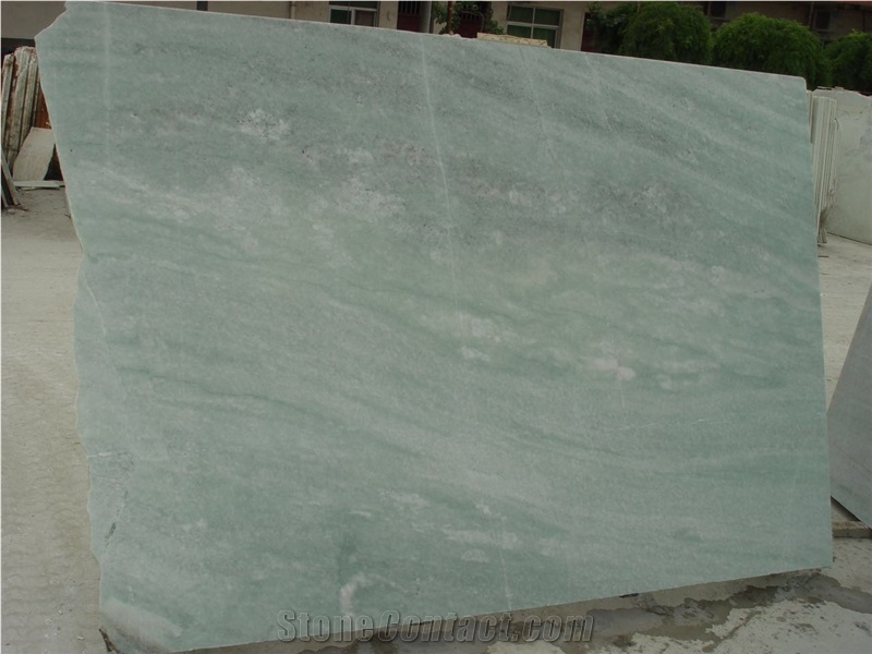 Polished China Emerald Green Granite Tile&Slab for Countertops, Exterior - Interior Wall and Floor Applications, Pool and Wall Cladding