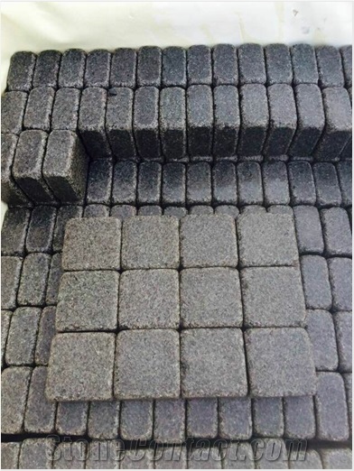 New G684 South Africa Black Chinese Granite for Cube Stone, Paving Set, Floor Covering,Courtyard Road Pavers,Flamed,Natural Split