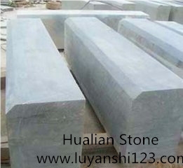 Chinese Ntural Stone Grey Granite Kerbstone for Road/Parking/Garden