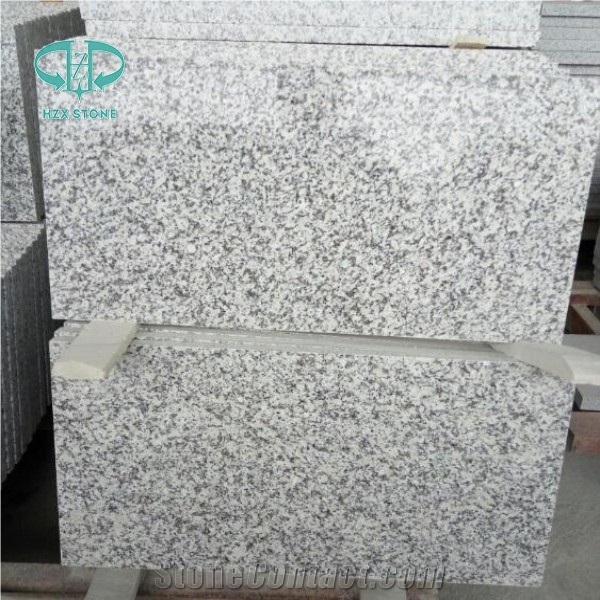 China Grey Granite G602 White Snow Granite Slabs, Tiles, Cheaper White Stone Light White Granite Royal White New Gray Granite Big Flower Granite