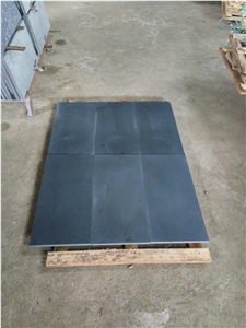 China Hainan Absolute Black Basalt Andesite Tiles & Slabs for Floor and Wall, Machine Cut/Sawn Cut Natural Paving Stone with Honeycomb, Exterior Landscape Stone Decoration, Quarry Owner