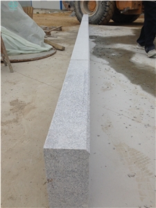 Lowest Price Chinese G341 Granite Road Kerbs,Granite Curbs,Paving Tiles,Wall Cladding Tiles,Flamed,Rough Picked,Fineapple,Sawn Cut