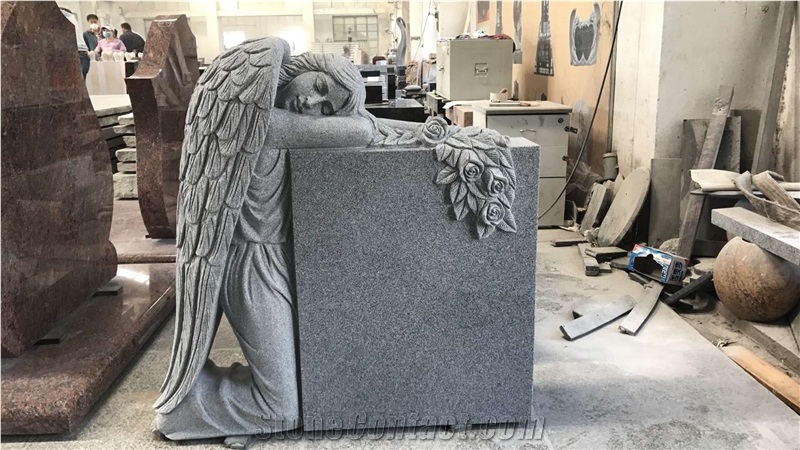 China Factory Grey Granite G633 Sesame White Weeping Angel on Kneel Monument, Engraved Western Headstones for Cemeteries