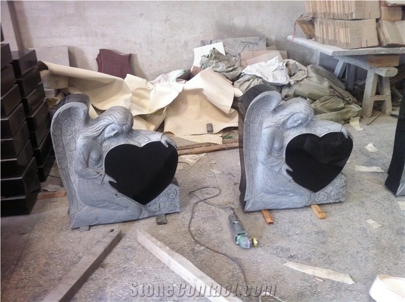 Angle Style Heart-Shaped Black Granite Monument,Tombstone