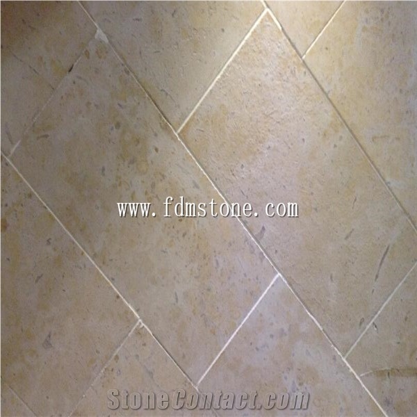 Yellow Limestone Walkway Flagstone , Beige Crazy Paver for Landscaping Garden