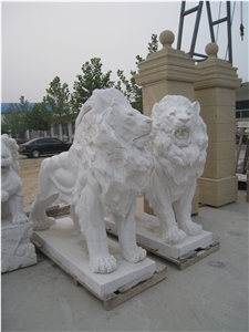 Hand Carved White Marble Sitting Lion Statue Sculpture Garden