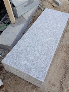 G341 Bush Hammered Kerbstone