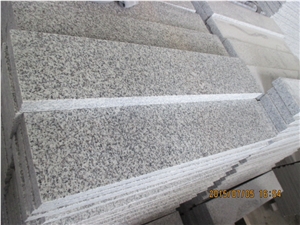 Low Price China G603 Light Grey, Sesame White Flamed Granite Slabs & Tiles, Cheap Bianco Crystal Granite in Stairs Steps with Anti Slip, Beveled Long Edge, Treads and Risers, Natural Stone Building