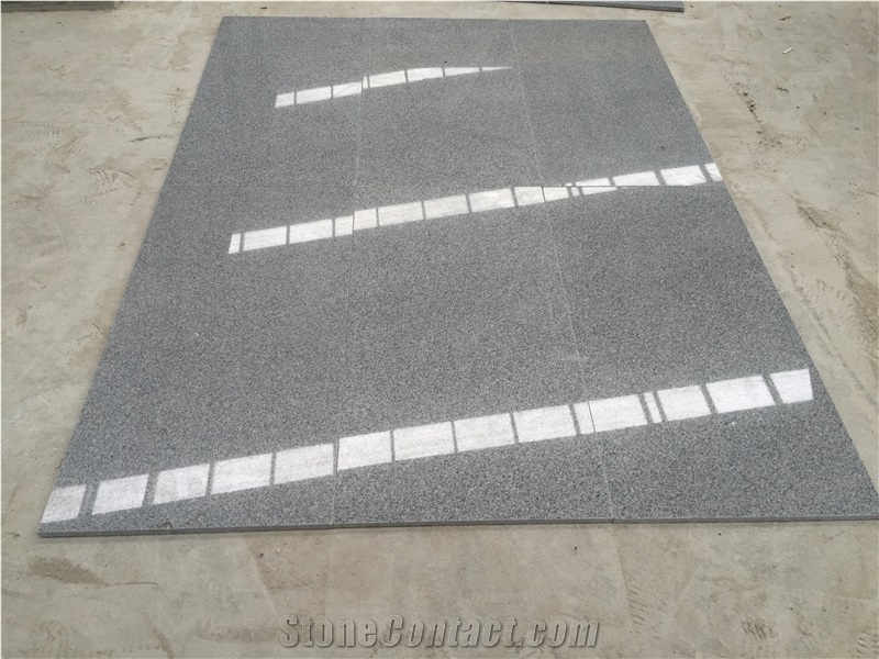 Polished New G633 Sesame Grey Granite Floor Tiles, China Grey Granite
