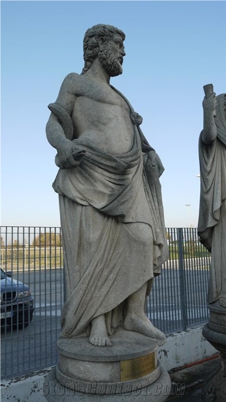 Pietra Bianca Di Vicenza Carved Sculpture