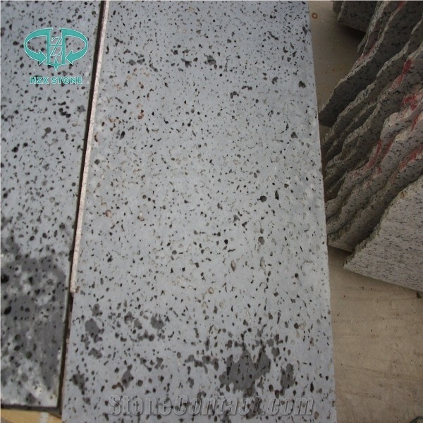 China Black Basalt/ Basaltina / Basalto/ Dark Hainan Black Grey/ Tiles/ Walling/ Flooring/ Slabs/ Covering / Lava / Lava Big Hole Basalt
