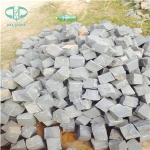 Zhangpu Black Basalt Cubestone, Black Basalt Cube Stone, Cobble Stone, Cobblestone, Natural Split Cubestone, Paving for Driveway Outdoor Decoration