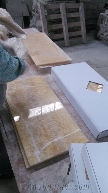Resin Yellow Onyx Tiles & Slabs / China Onyx Floor & Wall