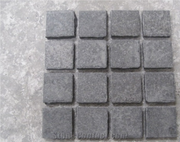 China Black Granite Black Pearl Black Granite Fuding Black G684 Flamed Bush Hammered Cobble on Mesh Cube Stone,Mixed Granite Stone and Colors Driveway Paving Stone,Garden Landscaping Natural Granite