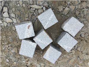 G359 Light Grey Sesame White Diamond White Granite Paving Cube