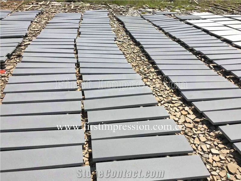Best Price China Grey Basalt Stone/Gray Basalt Tiles/Basalto/Grey Basalt/Andesite/Lava Stone/Walling/Flooring/Cladding Slab