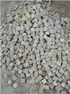 Factory Price Cobble G682 Brick Road Pavers,Padang Giallo Rust Granite Cube Stone & Brick Pavers Golden Garnet,Driveway Paving Sets,Landscaping Stone
