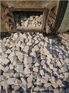 Yellow Pebble & G682 Pebble River Stone,G682 Pebble Stone for Square Walkway Stepping,Crushed Stone Pavers for Exterior Project