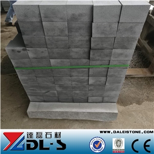 China Basalt ,Bluestone,Hainan Black Surface Flamed,Others Sawn Cut Cube Stone/Cobblestone/Pavinggraden Stepping, Walkway, Pavers Outdoor Natural Stone Flooring, Quarry Owner Factory