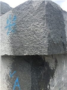 China New G654 Granite Slabs Wall Cladding Tiles, Dark Grey Granite, New Sesame Black Quarry Block, New Padang Dark Granite