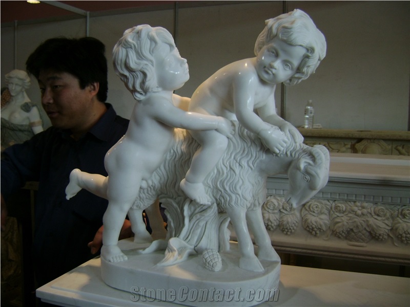 China Nature Marble Stone Boy and Girl Garden Statue Sculpture Ideas