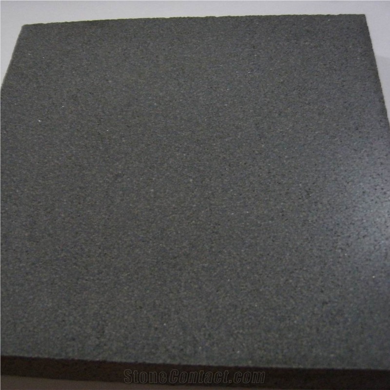 Honed China Lava Stone Hainan Black Basalt Stone Floor Tile