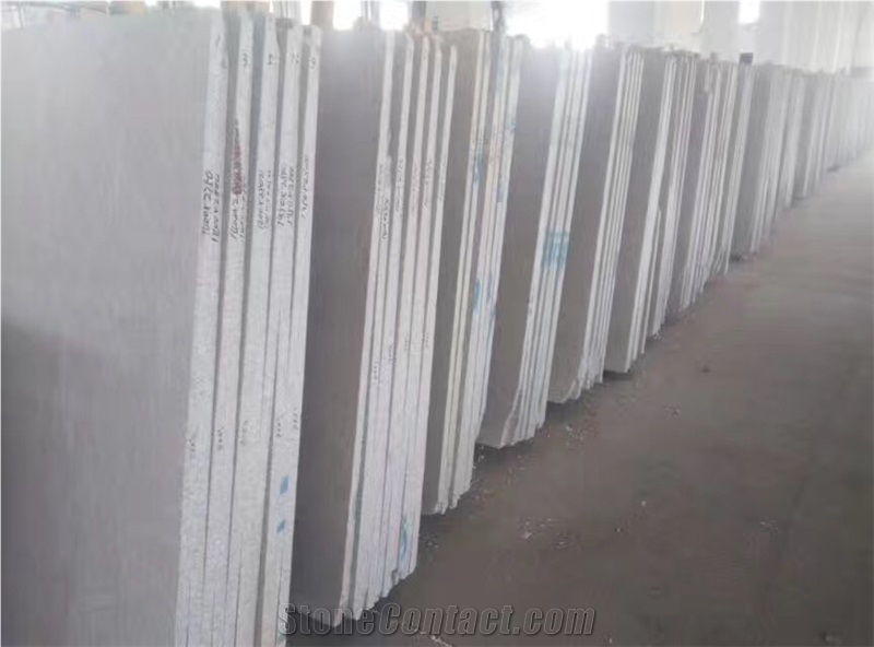 Shandong White Granite Slabs/Granite Tiles/Granite Slabs/Granite Floor Tiles/Granite Wall Tiles/Granite Wall Covering/Granite Floor Covering/Granite Flooring/Granite Skirting