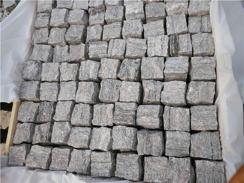 G302 / Grey Granite Cobblestone / Curbstone / Cubes / Paving Sets / Granite Pavers / Cube Stone