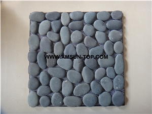 Grey Black Honed Flat Pebble Mosaic in Mesh/Natural River Stone Mosaic Wall Tiles/Grey Pebble Floor Tiles/Interior Decoration