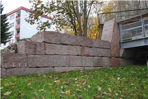 Roeyken Granite Wall