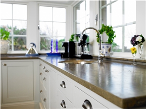 Oeland Roedflammig Honed/Filled Polished Kitchen Countertops