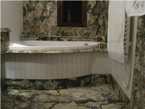 Bath Design with Exotic Brazil Granite