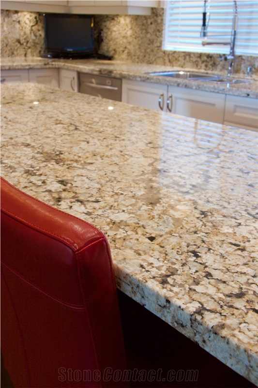 Bianco Toscana Granite, 1/8″ Top and Bottom Radius Edge Kitchen Countertop