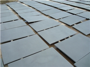 China Grey Basalt/Paving Basalt / Polished Honed Basalt Tile 60x60 60x30 / Andesite Basalt Tile / Hainan Basalt Stone/Basalto for Walling , Cladding