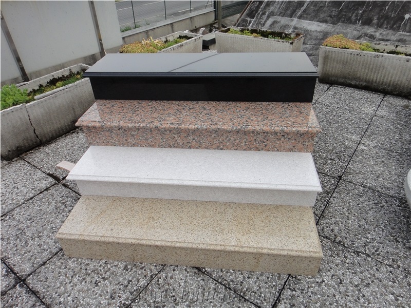 Grey Granite Stone Stair,Granite in Stair Steps with Anti Slip