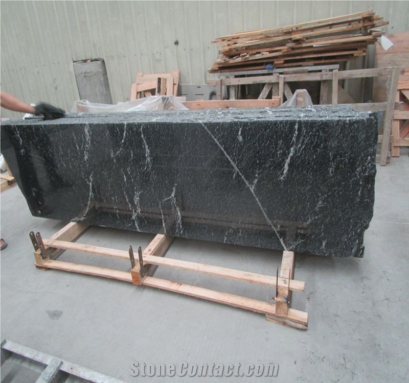 China Snow in Black Granite Natural Polished Floor Covering/Wall Covering/Granite Skirting/Wall Stone/Bulding Stone /Paving Stone for Decoration