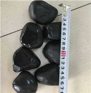China a Grade Natural Stone Tumble Black No Polished Pebbles
