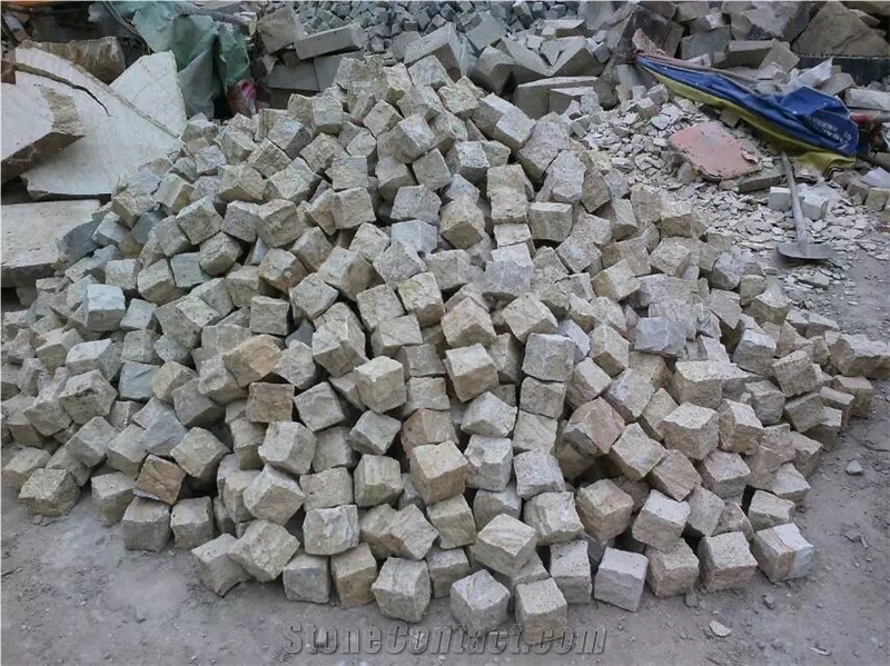 China Cheap Sandstone Customized Cubestone