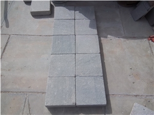 Honed Sandstone Cube Stone/ Sandstone Cobble Stone/Sandstone Paving Sets/Natural Stone Floor Covering/Courtyard Road Pavers/Landcaping Stone