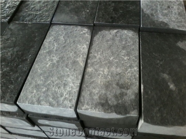Vietnam Black Basalt Flamed Tiles