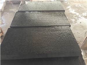 China Black Zhangpu Basalt Flamed Tile Paver