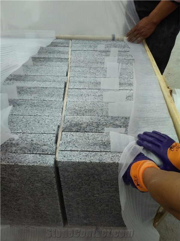 China Origin Grey Color Pearl Flower Granite Flamed Process Paving Curbs Exterior Usage Cheap Price Grey Granite Floor Pavers Driveway Road Pavers