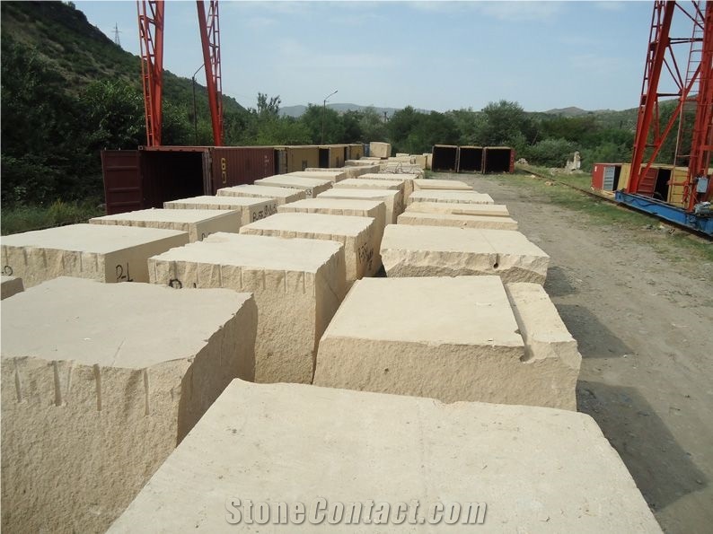 China Oman Bdiscount Limestone Tiles Slabs Honed Panel for Villa Exterior Walling Cladding Pattern Gofar